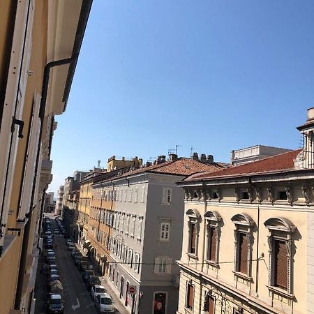 Appartamento Le Maldobrie Trieste Esterno foto